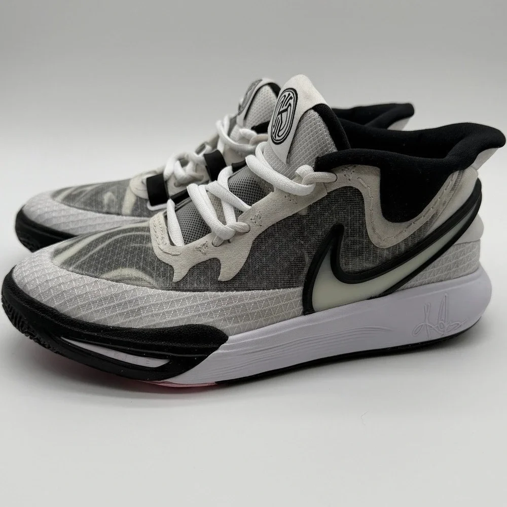 Nike Kyrie Flytrap 6 GS Size 4Y White Black‎ Pink Basketball Gently Worn 0040